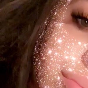 Meet your Posher, Ava